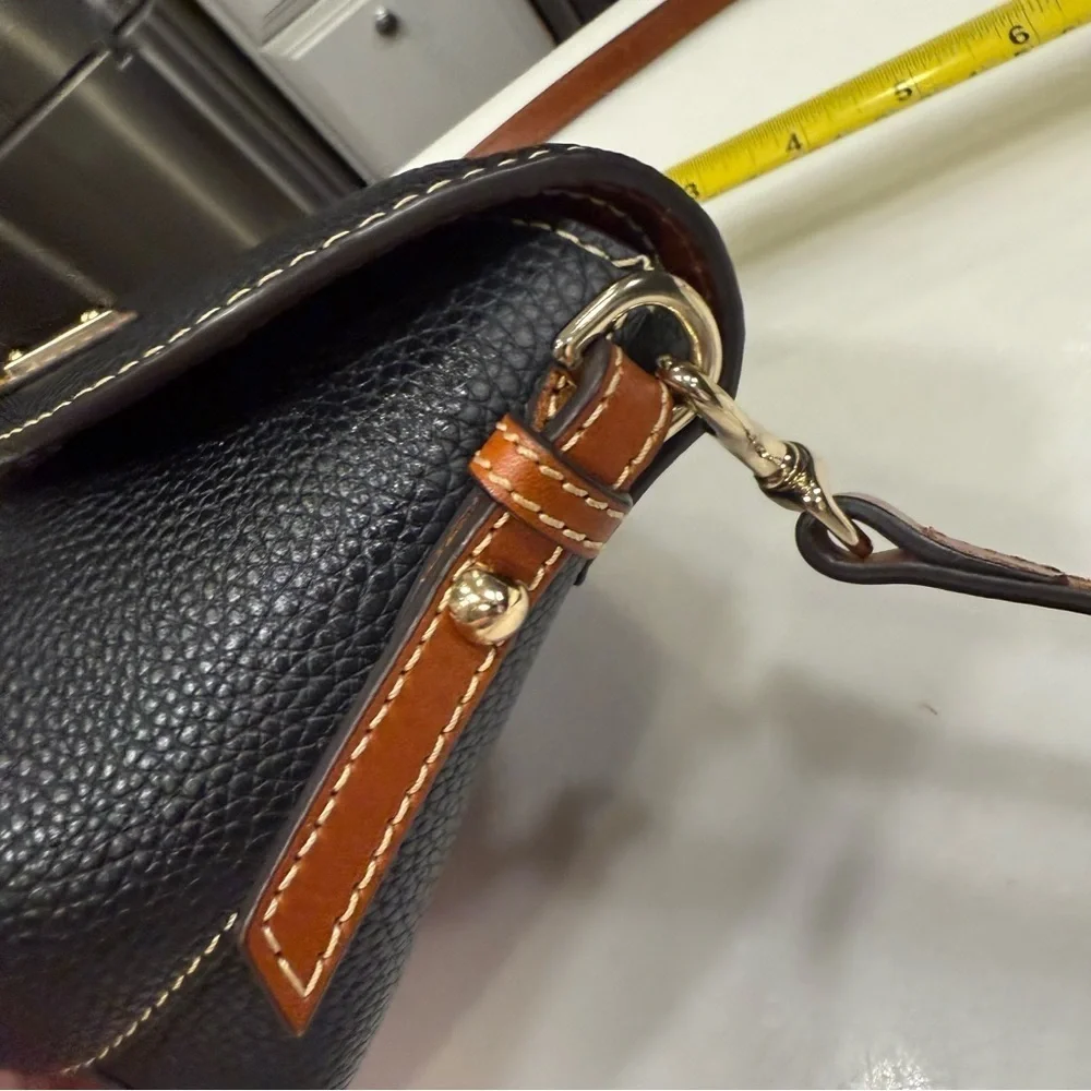 Dooney & Bourke Wexler Navy Pebbled Leather Crossbody Saddle Bag  PRISTINE!